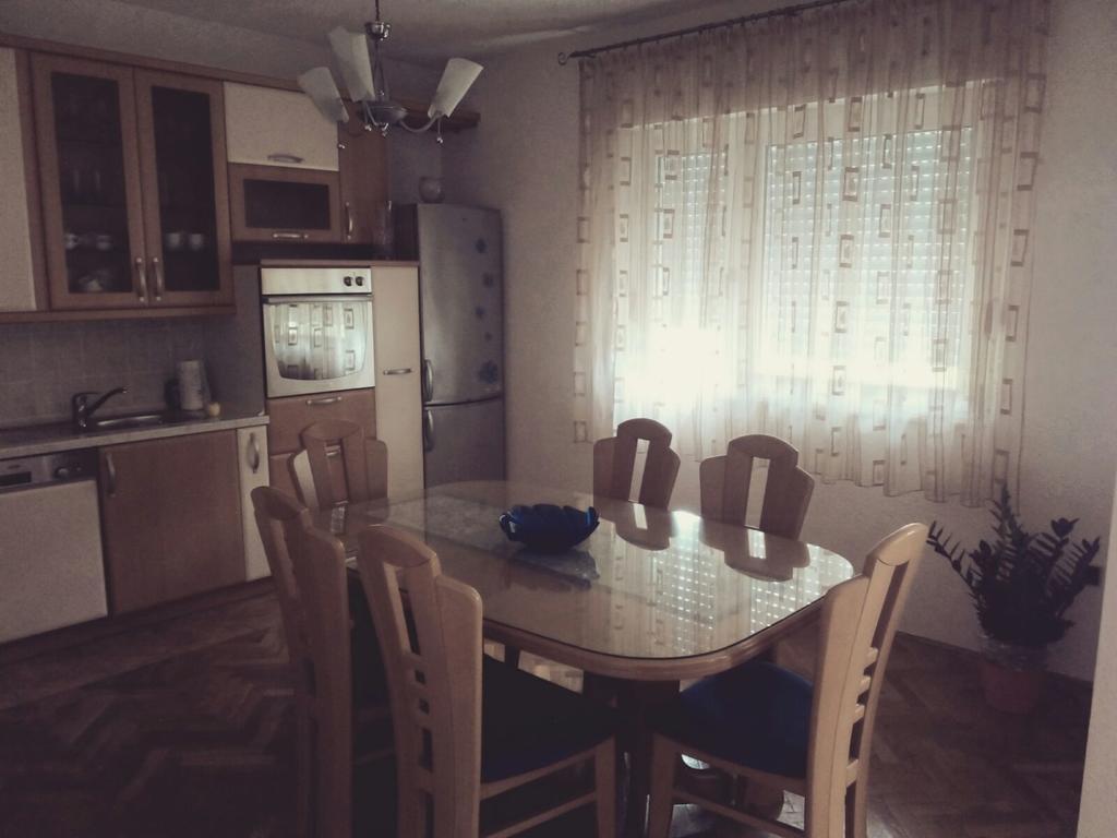 Apartment Rose Solin Luaran gambar