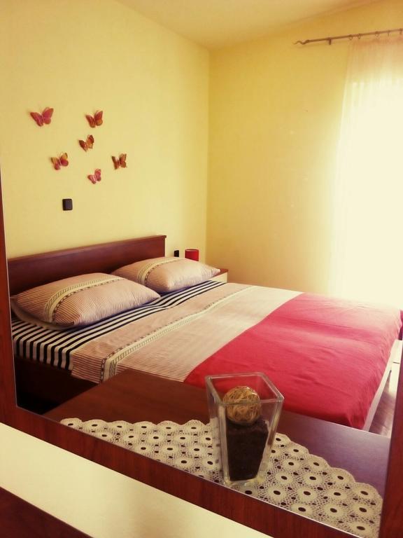 Apartment Rose Solin Luaran gambar