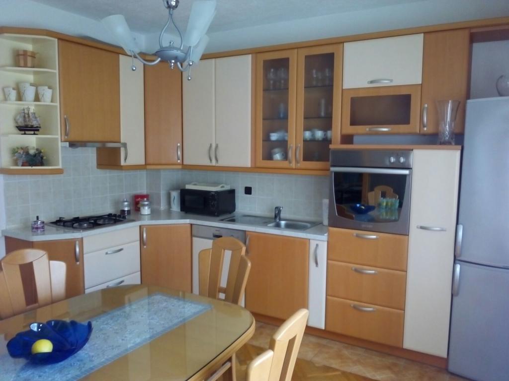 Apartment Rose Solin Luaran gambar
